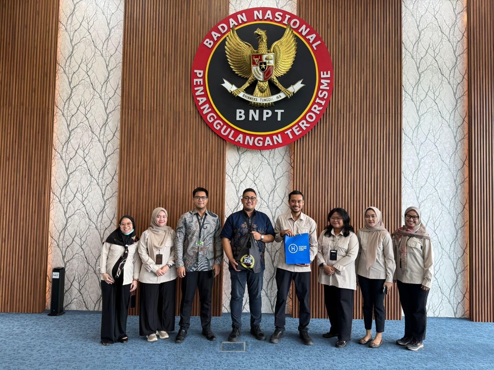 SUBBAGIAN HUKUM MELAKSANAKAN AUDIENSI DENGAN HUKUMONLINE.COM