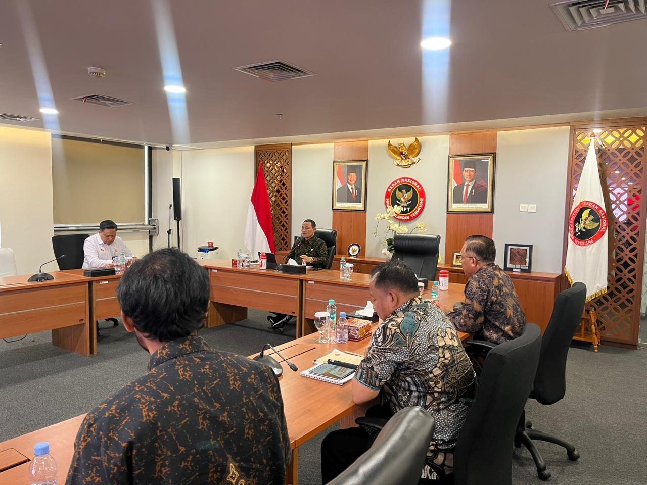 MEMBENTUK KERJA SAMA YANG BAIK SUBBAGIAN HUKUM DAN HUMAS BNPT LAKUKAN RAPAT TINDAK LANJUT KERJA SAMA ANTARA BNPT DENGAN STIK POLRI 